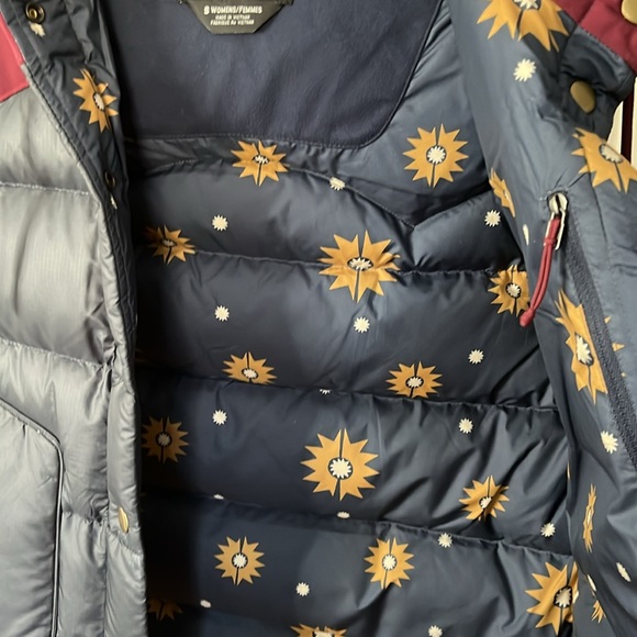 Patagonia Bivy Hooded Maroon and Gray Hooded Vest - Picture 5 of 5